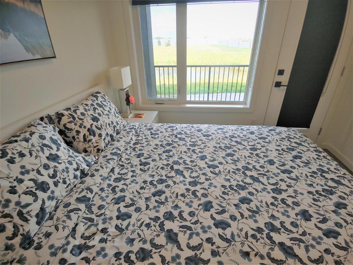 Serene 2 Bedroom Condo With Balcony And Lakeview Γουίνιπεγκ Εξωτερικό φωτογραφία